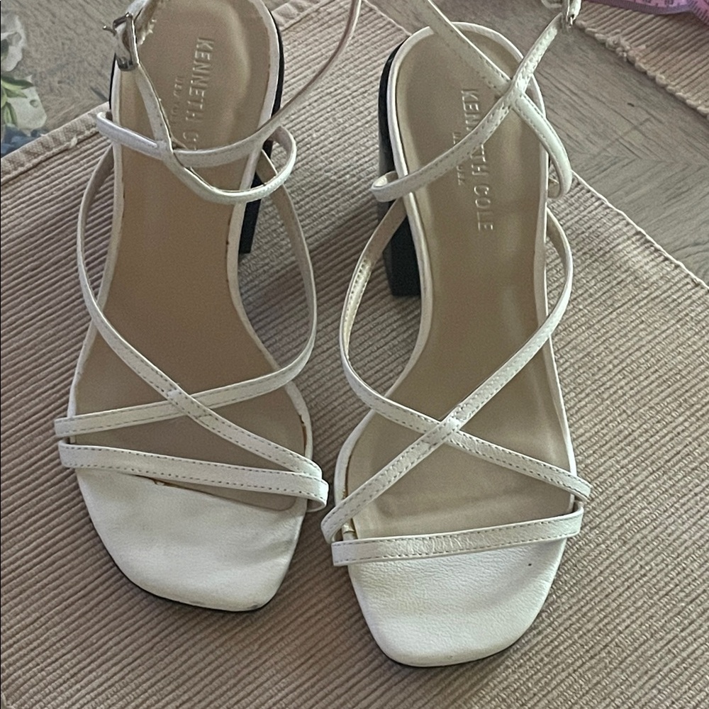Kenneth Cole White Strappy Sandals Ankle Strap Chunky Heel